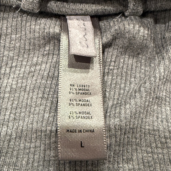 Skims Soft Lounge Robe - Picture 7 of 9